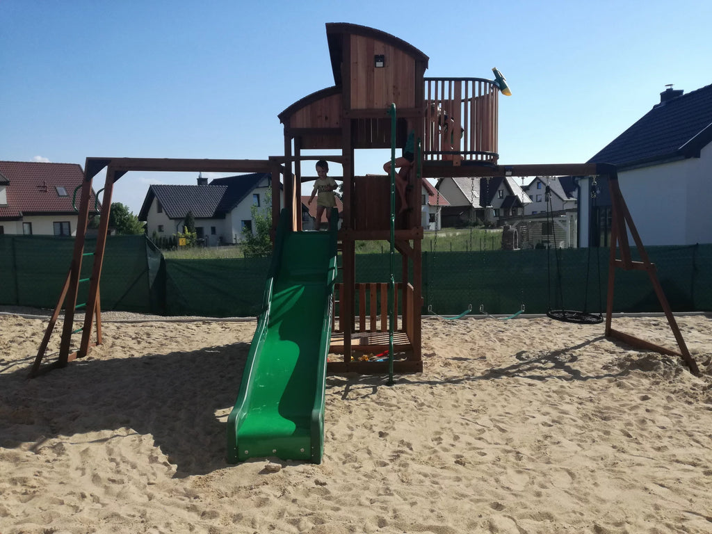 Drewniany Plac Zabaw Skyfort Elite Backyard Discovery Ze zjeżdżalnią, Huśtawkami i Domkiem