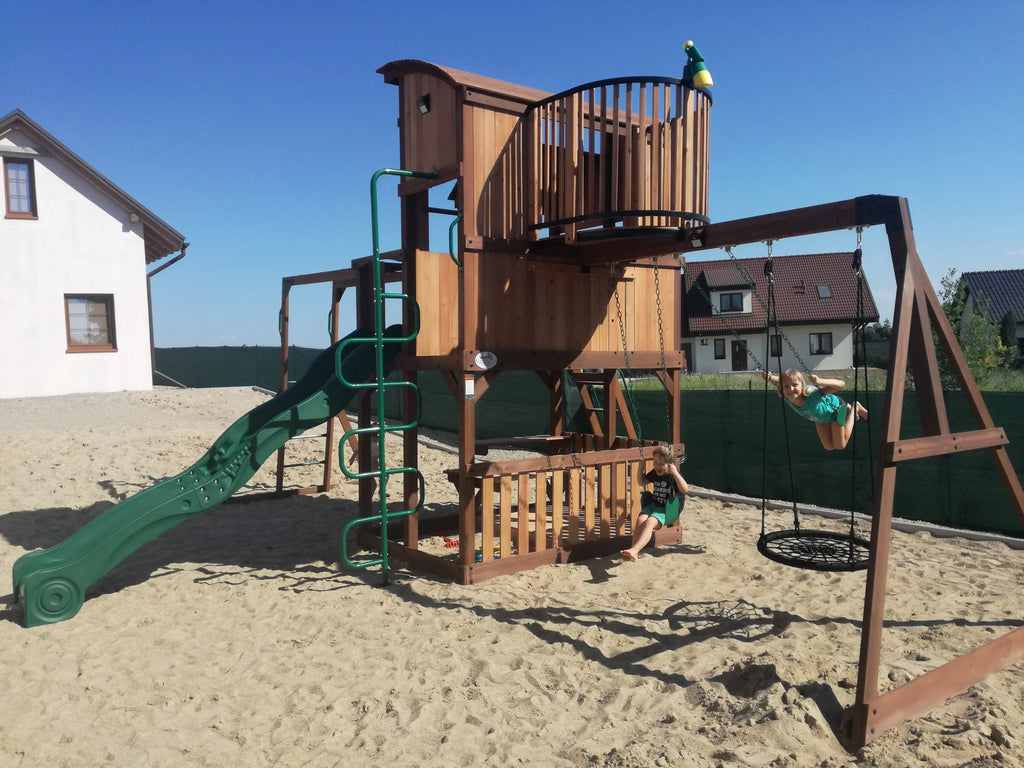 Drewniany Plac Zabaw Skyfort Elite Backyard Discovery Ze zjeżdżalnią, Huśtawkami i Domkiem